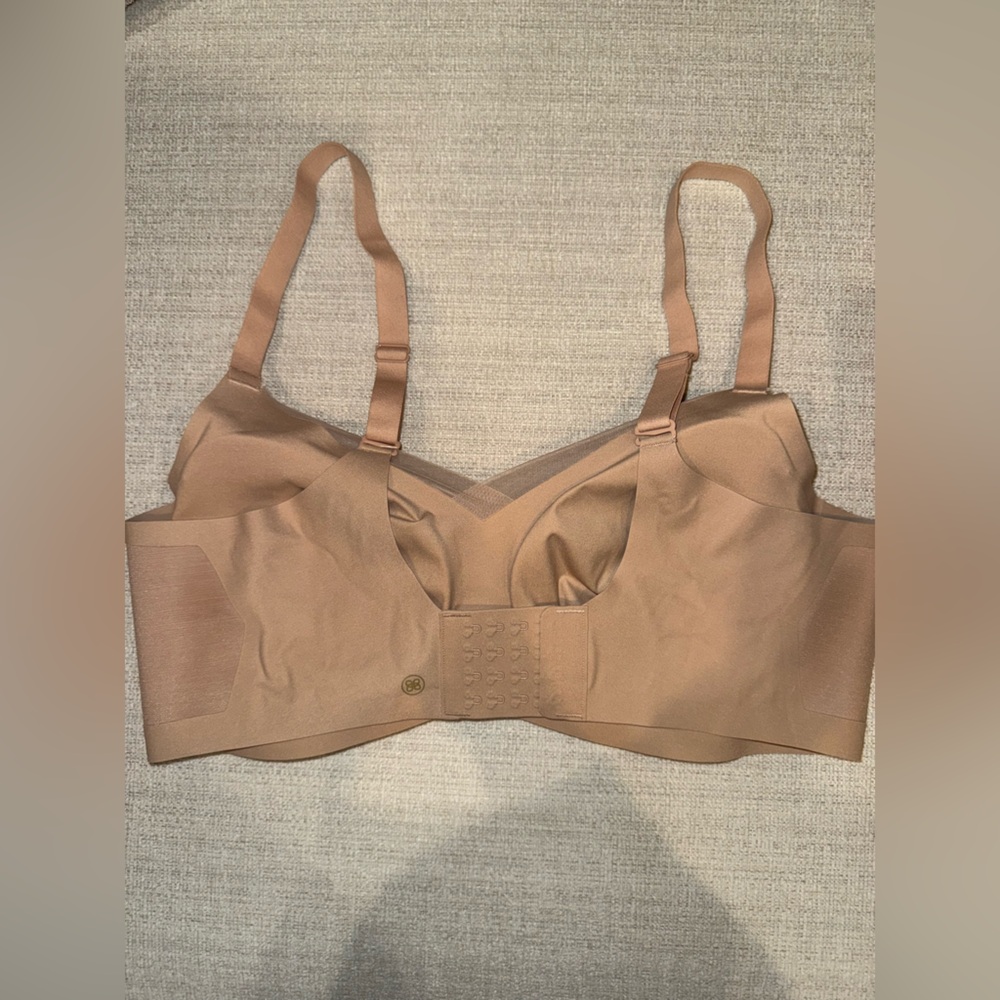 Honeylove Liftwear Crossover Bra - Picture 2 of 3